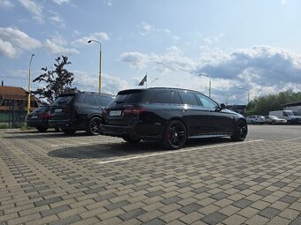 Mercedes benz e63s AMG - 4