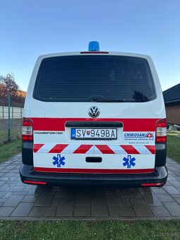 VW Transporter T5 facelift, 2.0 TDi, sanitné vozidlo - 4