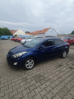 Hyundai Elantra 1,6i - 4