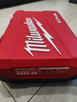 Predám sadu Milwaukee M18 - 4