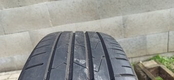 Pneumatiky 215/60 R16 - 4
