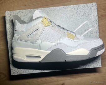 Jordan 4 Retro SE craft Photon - 4