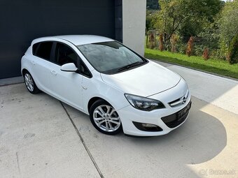 Opel Astra 1.6i - 4