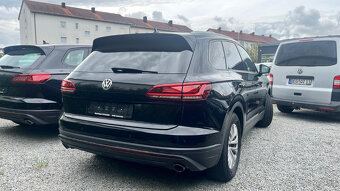 Volkswagen Touareg 3.0 V6 TDI SCR Elegance 4Motion Tiptronic - 4