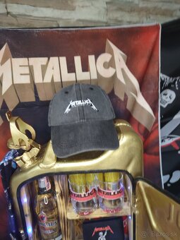 Mini bar na cesty Metallica - 4