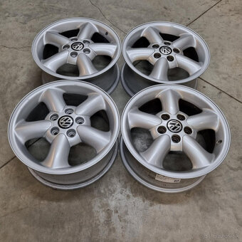 Hliníkové Volkswagen disky 5x112 R16 7J ET59 - 4