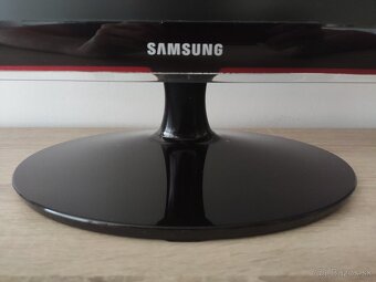 Predám 24" LED monitor Samsung SyncMaster S24B370H - 4