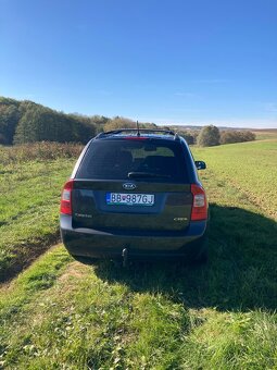 Carens 2,0 crdi - 4