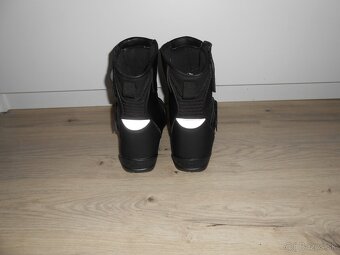 Predam nove kvalitne  kozene moto topanky RST - 4