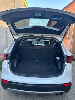 Hyundai Santa Fe - 4