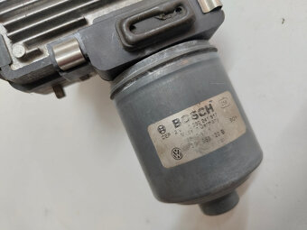 motorcek stieracov vw 3D1955120B 0390241917 50€ - 4