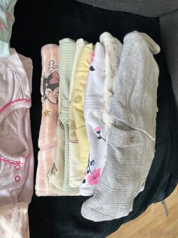 Detské oblečenie rôzne 2-9 mesiacov - SET - 4