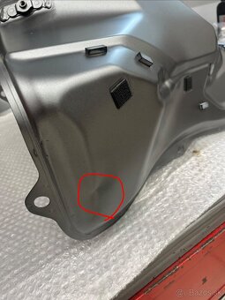 Honda NT1100 nádrž - 4