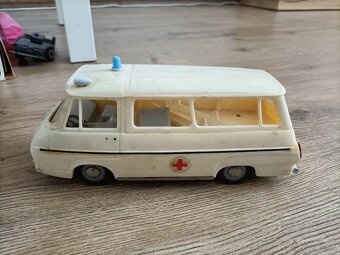 Skoda 1203 sanitka kdn - 4