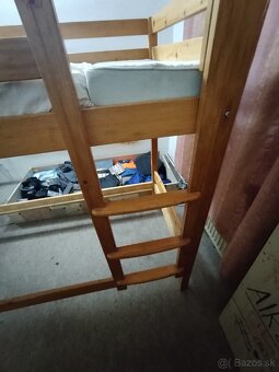 POSCHODOVÁ POSTEĽ - 4