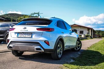 Kia XCeed 1.5 T-GDi Silver A/T - 4