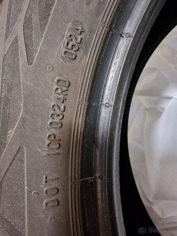 Continental 215/55/r17 - 4