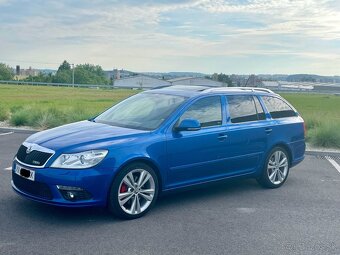 ŠKODA OCTAVIA 2 RS DSG 2,0 tdi 125 kw Race Blue WEBASTO - 4
