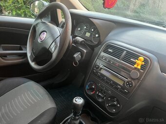Fiat Punto Grande - 4