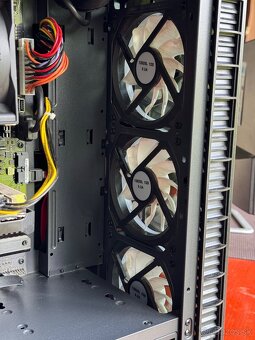 HERNÝ PC - RTX 3050 Intel i5 12400 32GB RAM - 4
