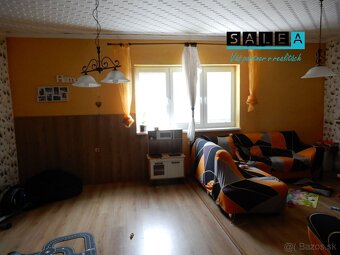 Útulný rodinný dom, 140 m2, garáž, letná kuchyňa, Hronovce, - 4