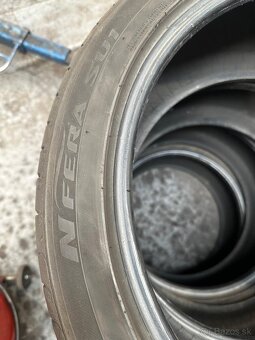 245/40 R19 - 4