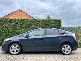 Toyota Prius 1.8 CVT HYBRID - 4