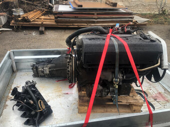 Motor BMW E39 - 4