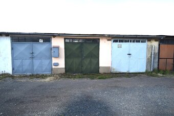 Na predaj dvojizbový byt s balkónom. + garáž. - 4