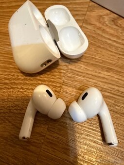 Apple AirPods Pro 2.gen - 4