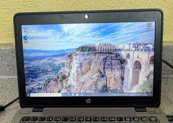 HP EliteBook 820 / i5 5200 / 8GB RAM / SSD + HDD / 12" - 4
