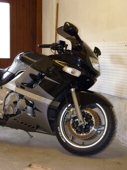 Kawasaki ZZR -600 - 4
