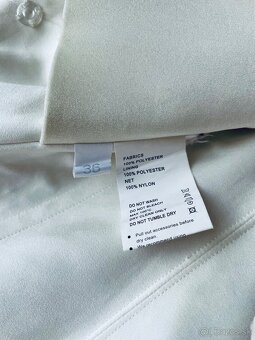 Svadobné šaty s vlečkou - 4