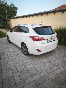 Hyundai i30 CW - 4
