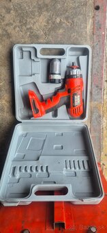 Aku vrtačka utahovačka black&decker - 4