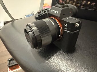 Sony A7 III - 4
