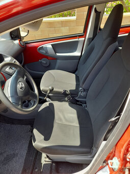 Predám Toyota Aygo 1.0 - 4