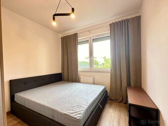 NA PRENÁJOM KOMFORTNÝ VEĽKÝ BYT V CENTRE MESTA 45 M2 - 4