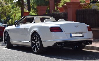 Bentley Continental GTC V8 S - 4