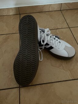 Adidas - 4