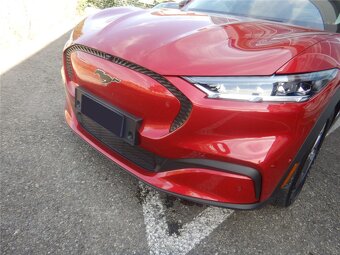 Ford Mustang Mach-E 75.7kWh Premium AWD STD - 4