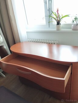 Komoda z kvalitného dreva - 4