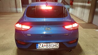 Hyundai i30 Fastback - 4