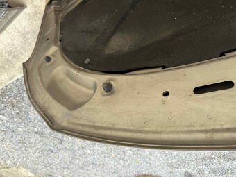 Kapota VW CC 2009 - 4