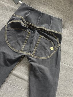 Freddy original Xs - 4