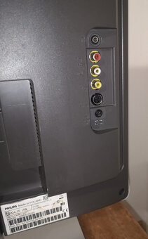 Predám dva staršie LCD televízory - 4
