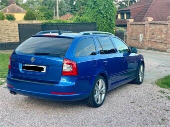 ŠKODA OCTAVIA 2 RS DSG 2,0 tdi 125 kw Race Blue WEBASTO - 4