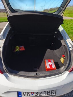 Opel Insignia 2.0 - 4
