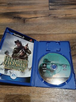 Playstation 2 - 4