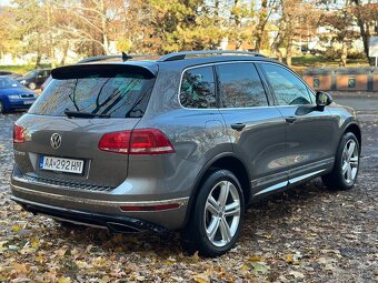 Volkswagen Touareg 3.0 TDI V6 3xR-Line - 4